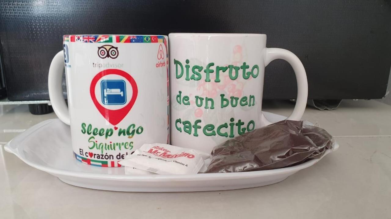 Sleep&Go! Cabina Cuadruple En Siquirres Centro - And Rafting Tour! Siqurres Da Alegria エクステリア 写真